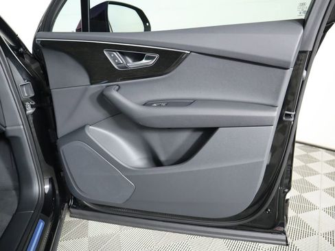 Certified 2025 Audi Q7 2.0T Premium image 25
