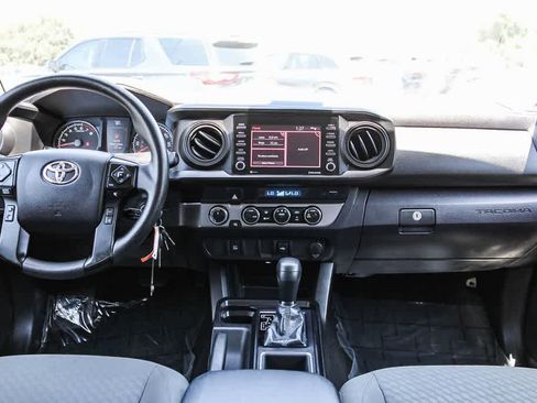 Used 2021 Toyota Tacoma SR AWD/4WD image 12