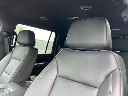 Used 2023 Chevrolet Suburban LT AWD/4WD image 14