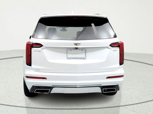 Certified 2025 Cadillac XT6 Premium Luxury w/ Technology Package AWD/4WD image 4