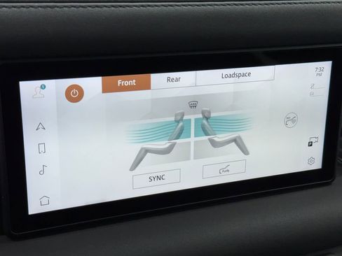 Used 2022 Land Rover Defender 110 SE image 25