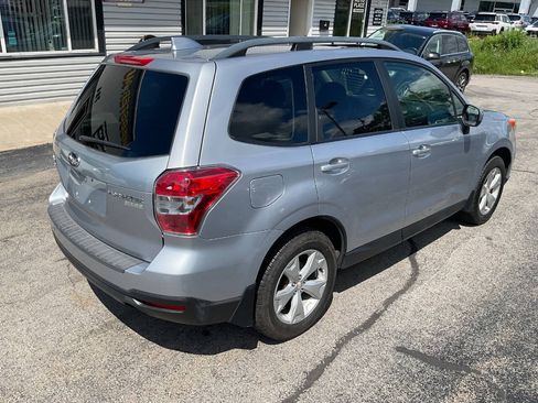 Used 2016 Subaru Forester 2.5i Premium w/ All-Weather Package AWD/4WD image 10