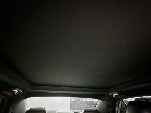 Used 2016 Chrysler 300 C Platinum w/ Safetytec Plus Group image 25