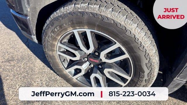 Used 2025 GMC Sierra 1500 AT4 w/ AT4 Premium Package AWD/4WD image 11