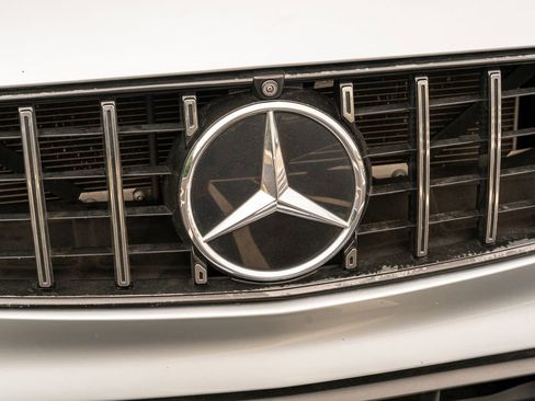 Used 2023 Mercedes-Benz E 450 Coupe image 6