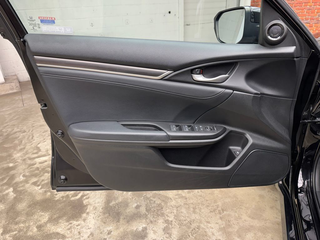 Used 2021 Honda Civic EX-L image 9