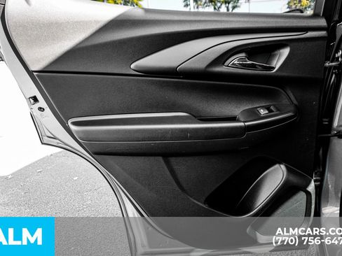 Used 2025 Chevrolet TrailBlazer LT image 56