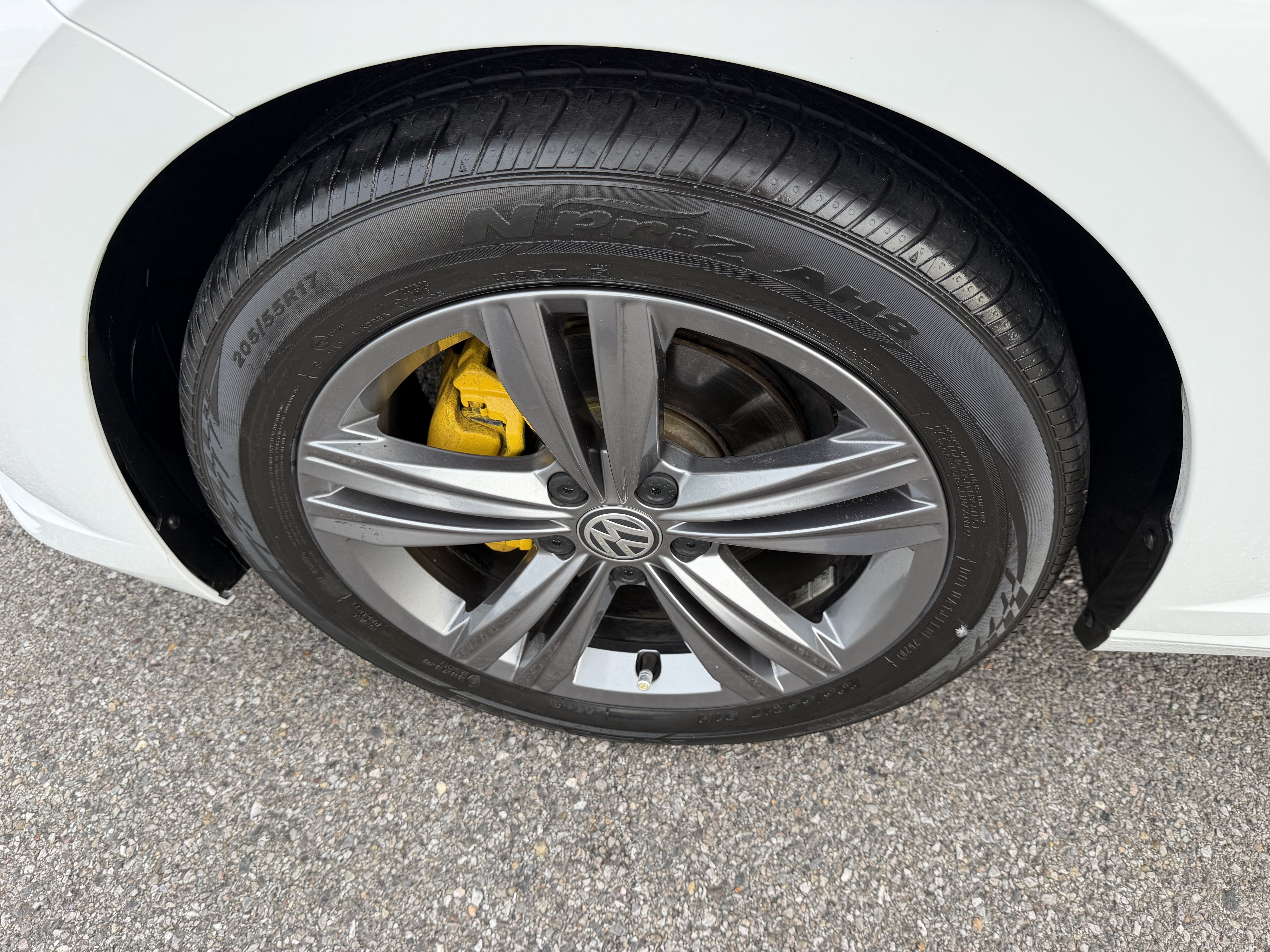 Used 2021 Volkswagen Jetta R-Line FWD image 4