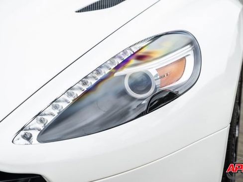 Used 2016 Aston Martin Vanquish Volante image 56