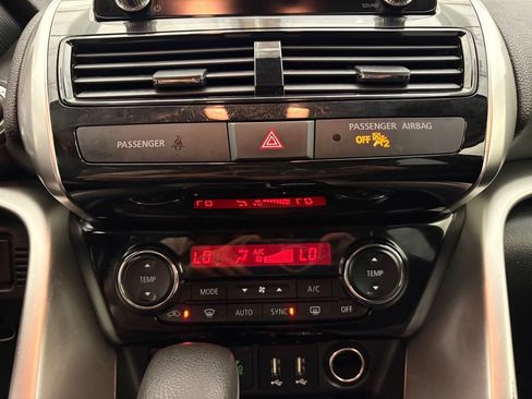 Used 2024 Mitsubishi Eclipse Cross SE AWD/4WD image 8