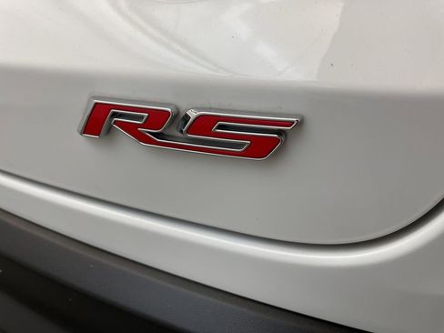 Used 2024 Chevrolet Trax RS FWD image 11