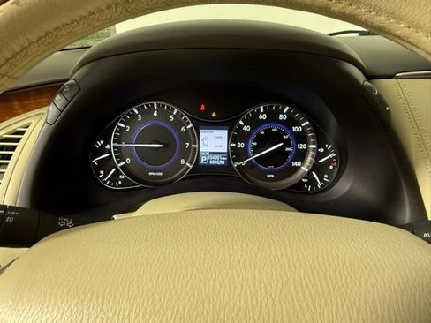 Used 2016 INFINITI QX80 2WD w/ Deluxe Technology Package image 21