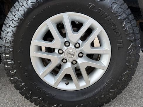 Used 2018 Nissan Frontier SV AWD/4WD image 11