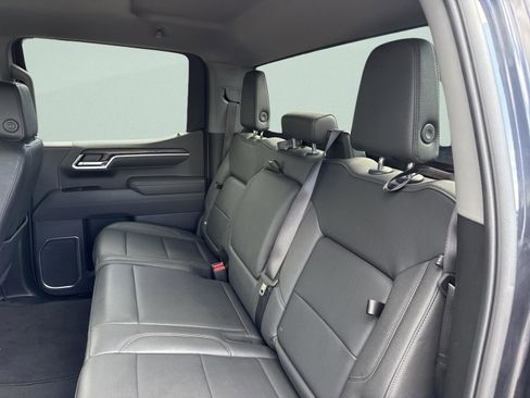 Used 2025 GMC Sierra 1500 SLT AWD/4WD image 20