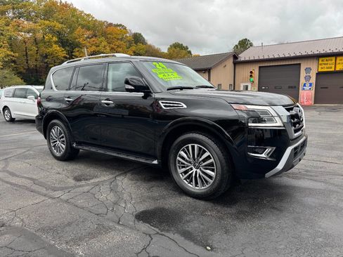 Used 2024 Nissan Armada SL w/ Cargo Package image 2