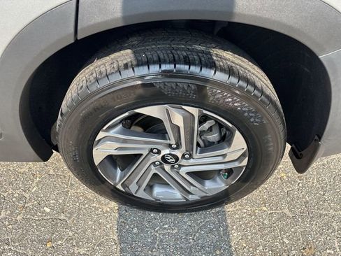 Used 2023 Hyundai Santa Fe SEL image 14