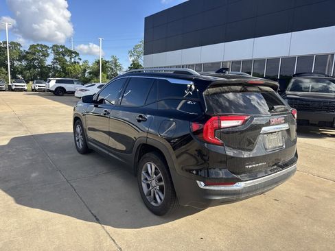 Used 2022 GMC Terrain SLT image 18