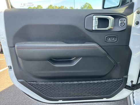 New 2026 Jeep Wrangler Rubicon image 23