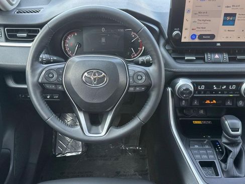 Used 2025 Toyota RAV4 XLE Premium w/ Weather Package AWD/4WD image 17
