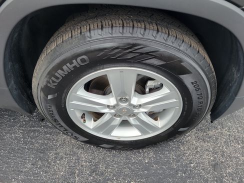 Used 2019 Chevrolet Trax LS FWD image 34