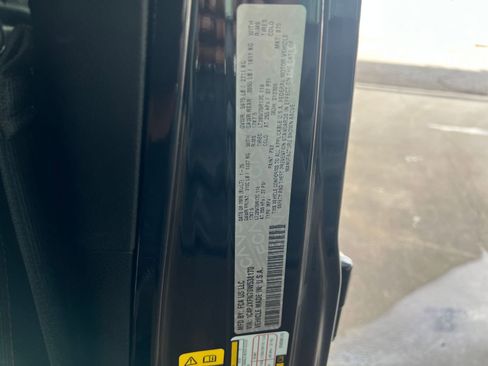 Used 2025 Jeep Wrangler Rubicon image 29