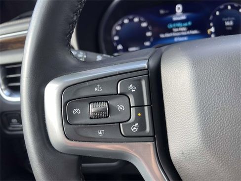 Certified 2024 Chevrolet Suburban Premier image 27