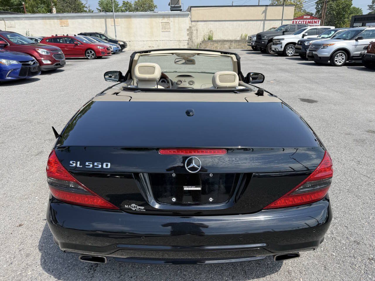 Used 2009 Mercedes-Benz SL 550 image 4