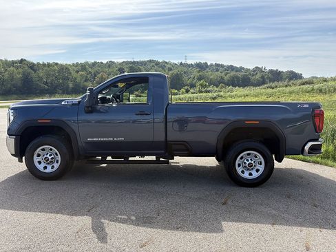 Used 2026 GMC Sierra 2500 Pro AWD/4WD image 2
