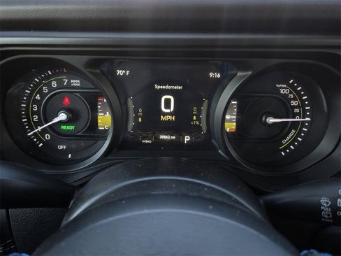 Used 2024 Jeep Wrangler Unlimited Rubicon 4xe image 2