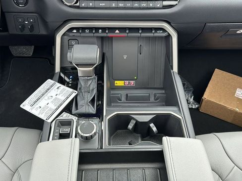 New 2026 Toyota Tundra Limited image 31