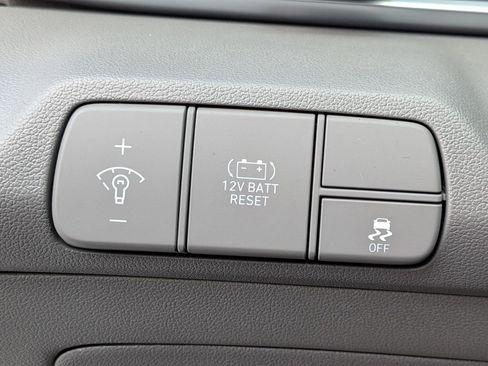 New 2026 Hyundai Elantra Hybrid FWD image 15