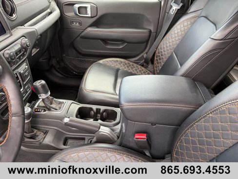 Used 2021 Jeep Wrangler Unlimited Sahara AWD/4WD image 12