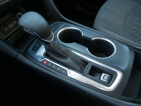 Used 2022 Chevrolet Equinox LT image 28