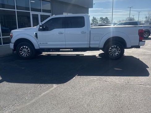 Used 2022 Ford F250 Lariat w/ Lariat Ultimate Package image 3