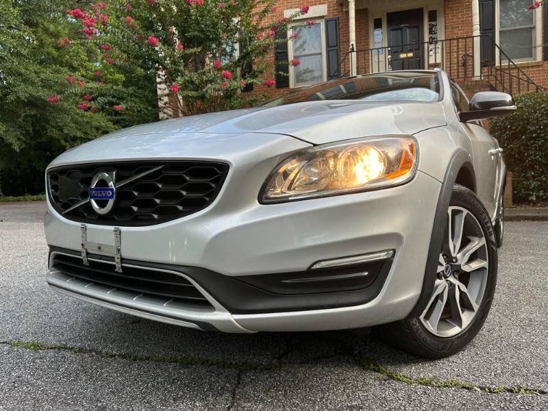 Used 2017 Volvo V60 T5 Cross Country w/ Convenience Package AWD/4WD image 2