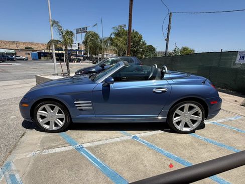 Used 2005 Chrysler Crossfire Limited RWD image 6