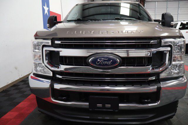 Used 2021 Ford F250 XLT AWD/4WD image 4