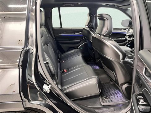 Used 2023 Jeep Grand Cherokee Overland w/ Adv Protech Group III image 13