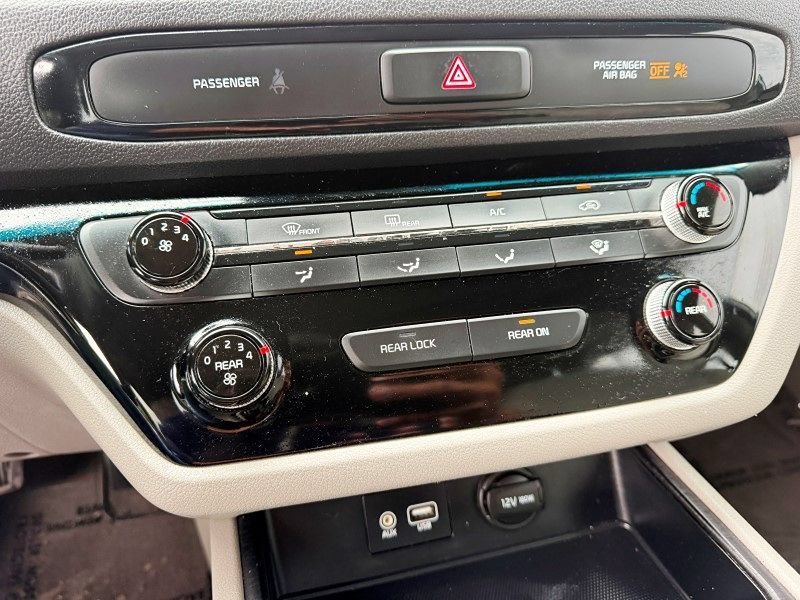Used 2019 Kia Sedona LX FWD image 25