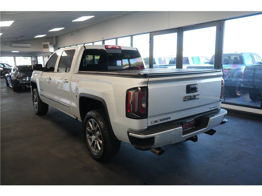 Used 2016 GMC Sierra 1500 Denali w/ Enhanced Driver Alert Package AWD/4WD image 5