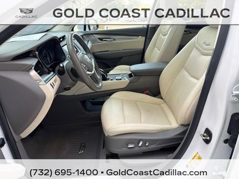 Certified 2023 Cadillac XT5 Premium Luxury w/ LPO, Floor Liner Package AWD/4WD image 15