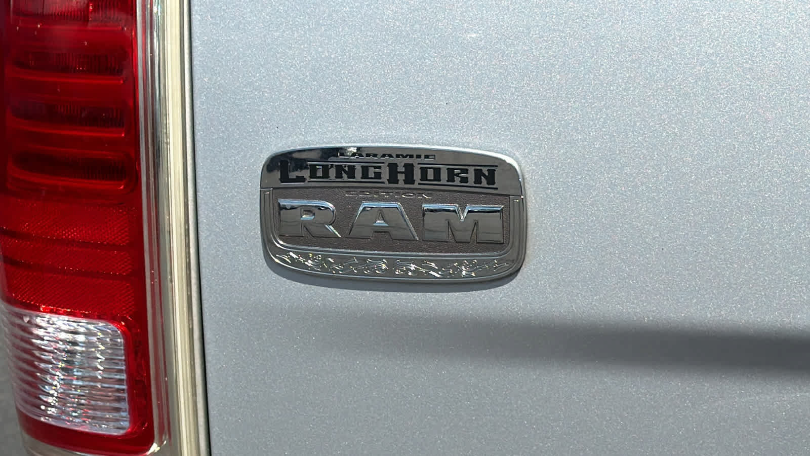 Used 2017 RAM 1500 Laramie Longhorn RWD image 27