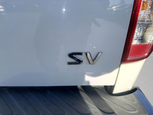 Used 2014 Nissan Frontier SV w/ SV Value Truck Package image 10