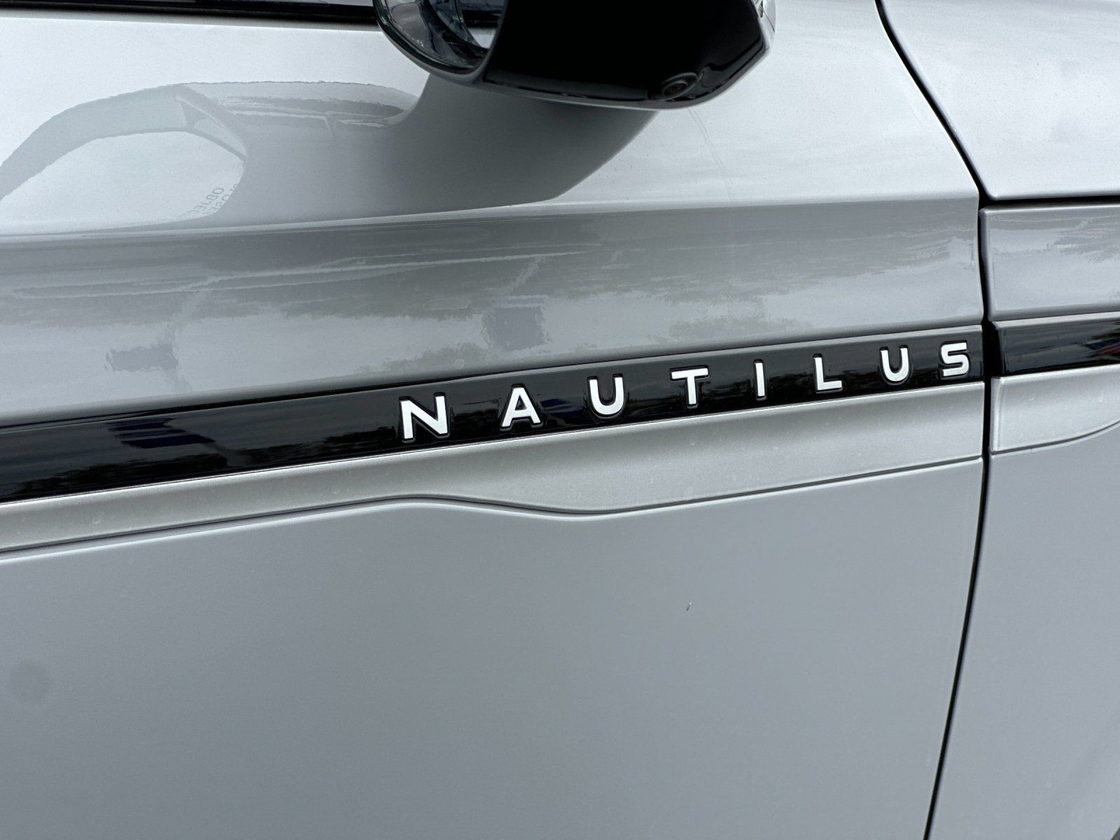 New 2026 Lincoln Nautilus Premier w/ Equipment Group 102A AWD/4WD image 25