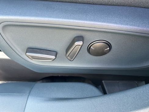 New 2025 Ford Maverick XLT w/ XLT Luxury Package image 16