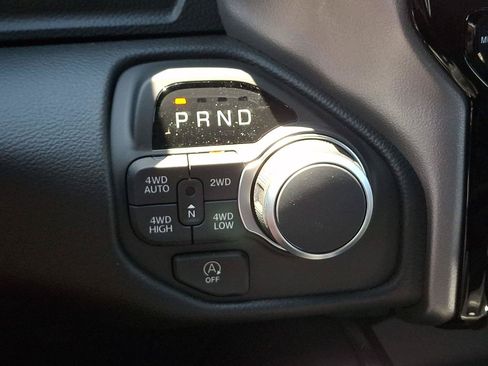 New 2026 RAM 1500 Big Horn AWD/4WD image 12