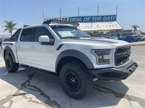 Used 2019 Ford F150 Raptor w/ Equipment Group 802A Luxury image 2