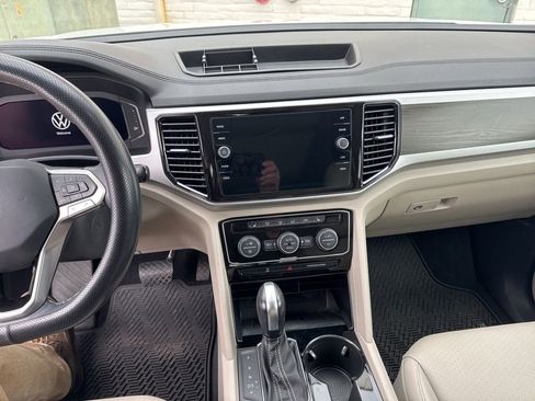 Used 2022 Volkswagen Atlas SE image 9