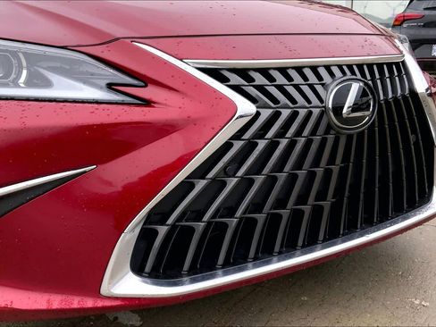 Used 2024 Lexus ES 350 w/ Premium Package image 28