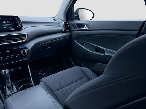 Used 2020 Hyundai Tucson Value FWD image 19